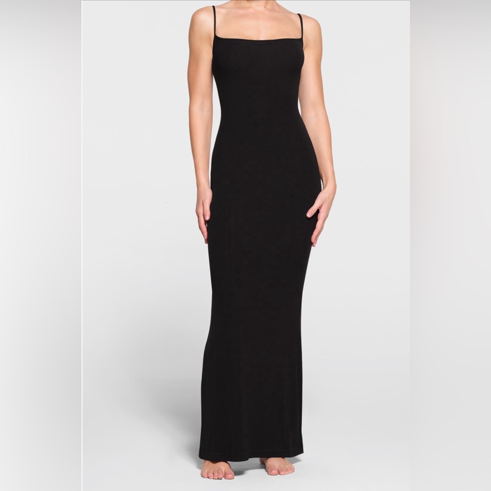 Like New SKIMS Soft Lounge Long Slipdress Black Size Large